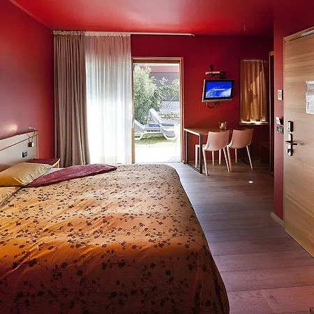 Готель Ambienthotel Мальчезіне